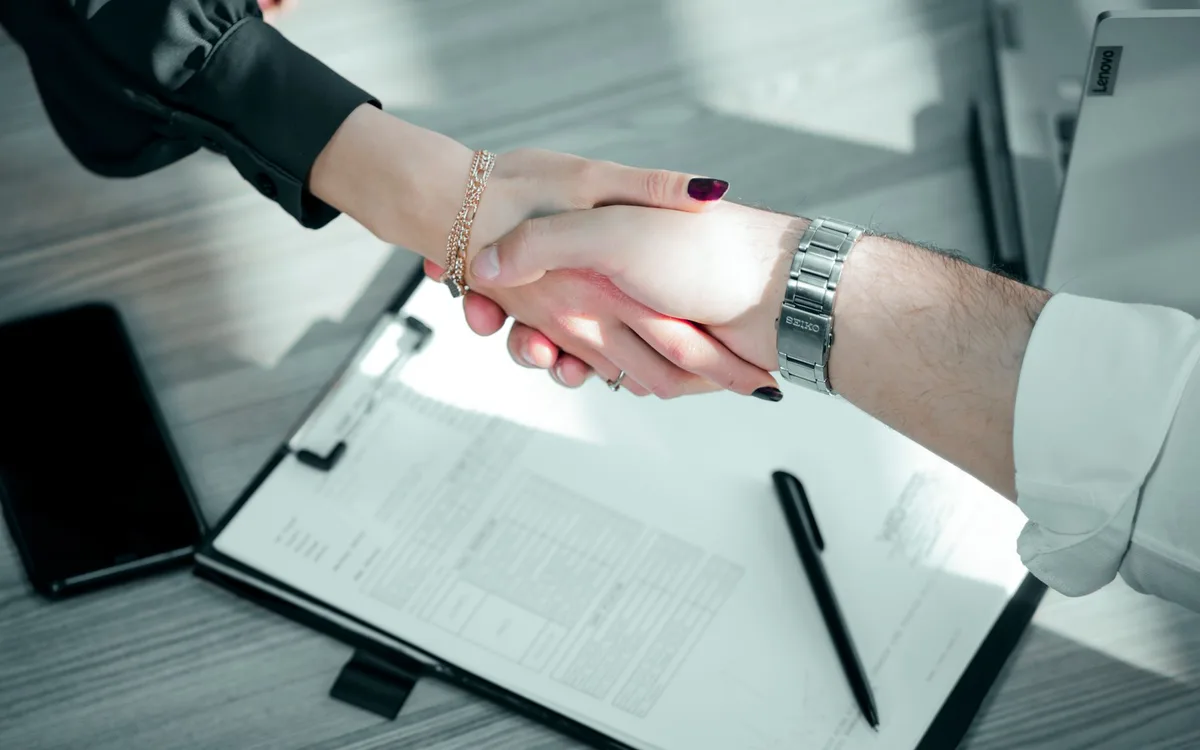 Business partnership and trust foundation for reputation solutions