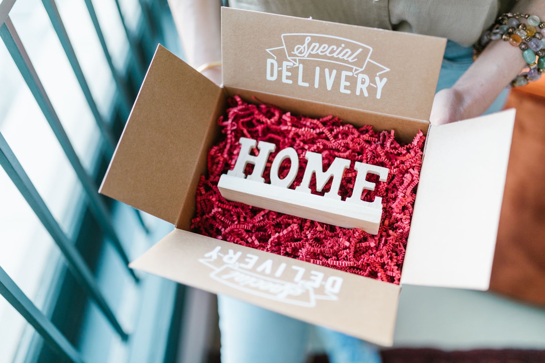 Subscription box monthly delivery representing subscription brand review and cancellation ORM
